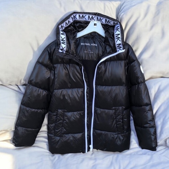 Michael Kors Jackets & Blazers - Michael Kors Black Puffer Jacket